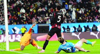 Corriere dello Sport: “Conte re di Riyadh: Napoli domina il Milan e vola in finale”