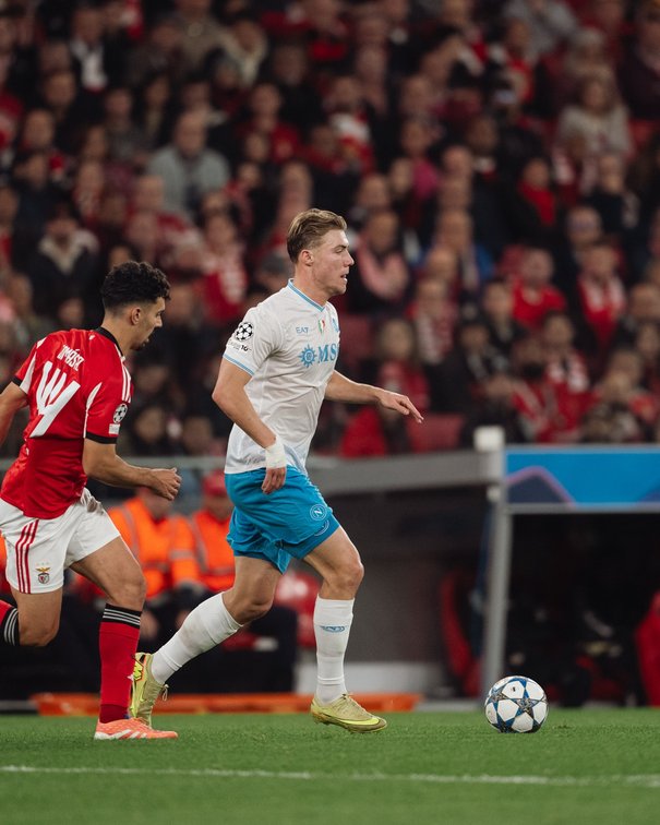 Gazzetta dello Sport: “Mourinho domina Conte: Napoli travolto e ora rischia i playoff”