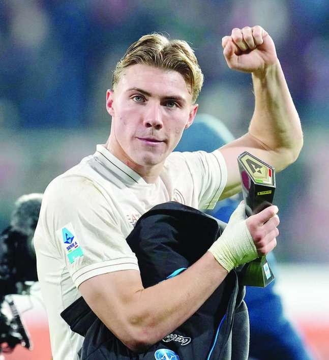 Gazzetta dello Sport: “Hojlund gigante a Cremona: il Napoli torna terzo e vede lontano”