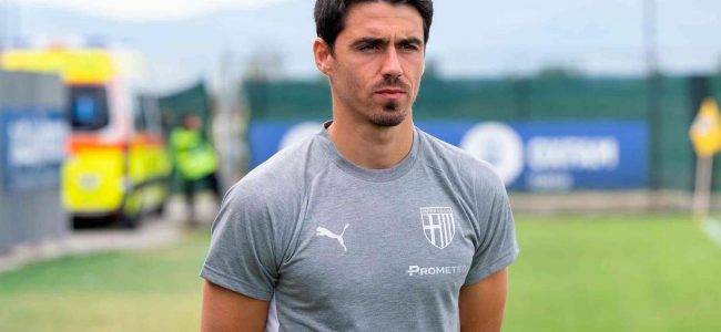 ALLENATORE-CARLOS-CUESTA-PARMA-PRO-VERCELLI-01-08-2025 (1)