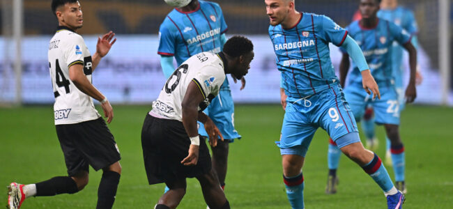 parma-calcio-1913-v-cagliari-calcio-serie-a-2-1.jpg