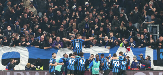 Mario-Pasalic-celebrate-fans.jpg