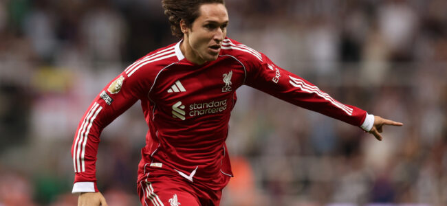newcastle-united-v-liverpool-pre.jpg