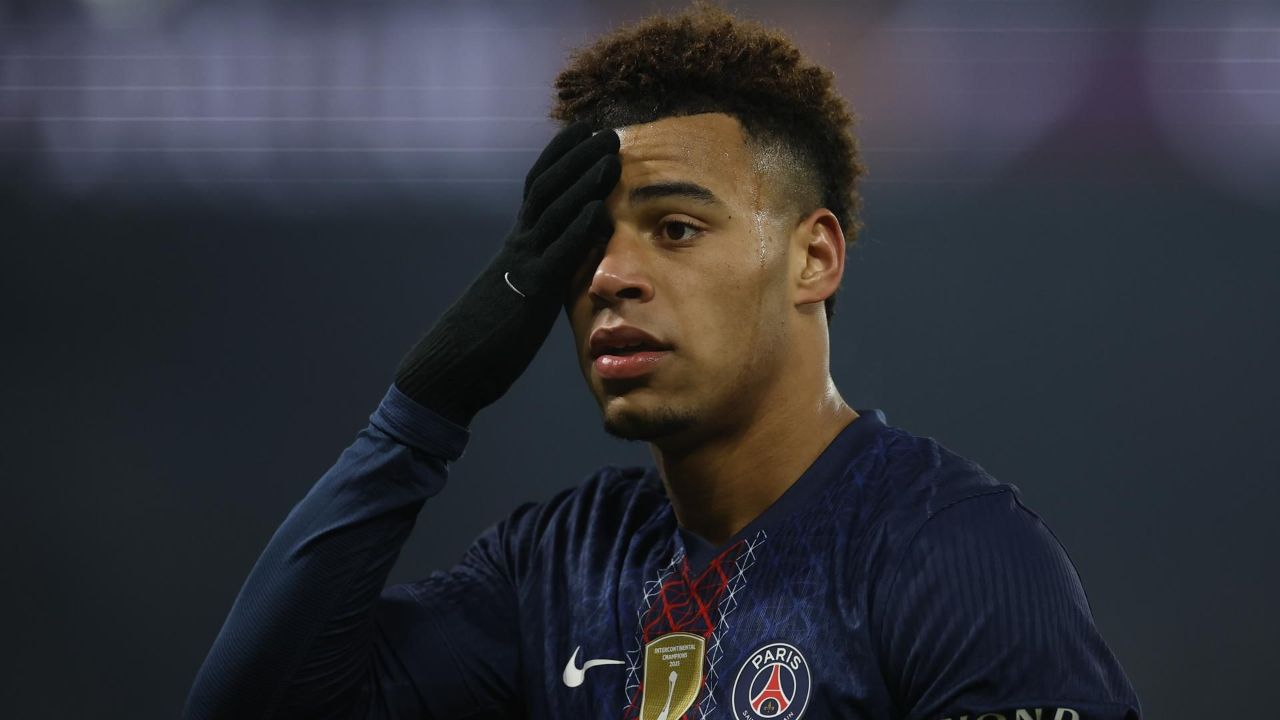 kvaratskhelia porta il psg a una vittoria decisiva contro il liverpool da Napolipiu.com kvaratskhelia porta il psg a una vittoria decisiva contro il liverpool