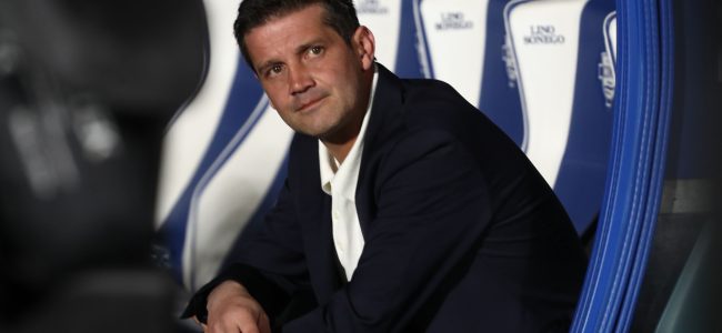 Cristian-Chivu-bench.jpg