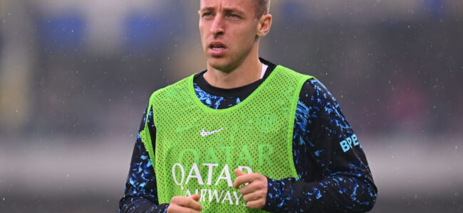 Davide-Frattesi-warm-up.jpg