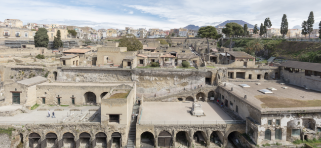 Scavi-Archeologici-di-Ercolano-e1713526887266.png