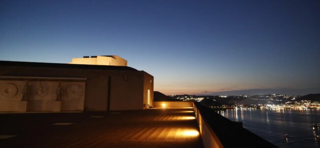 castello-baia-sera-notte.jpg