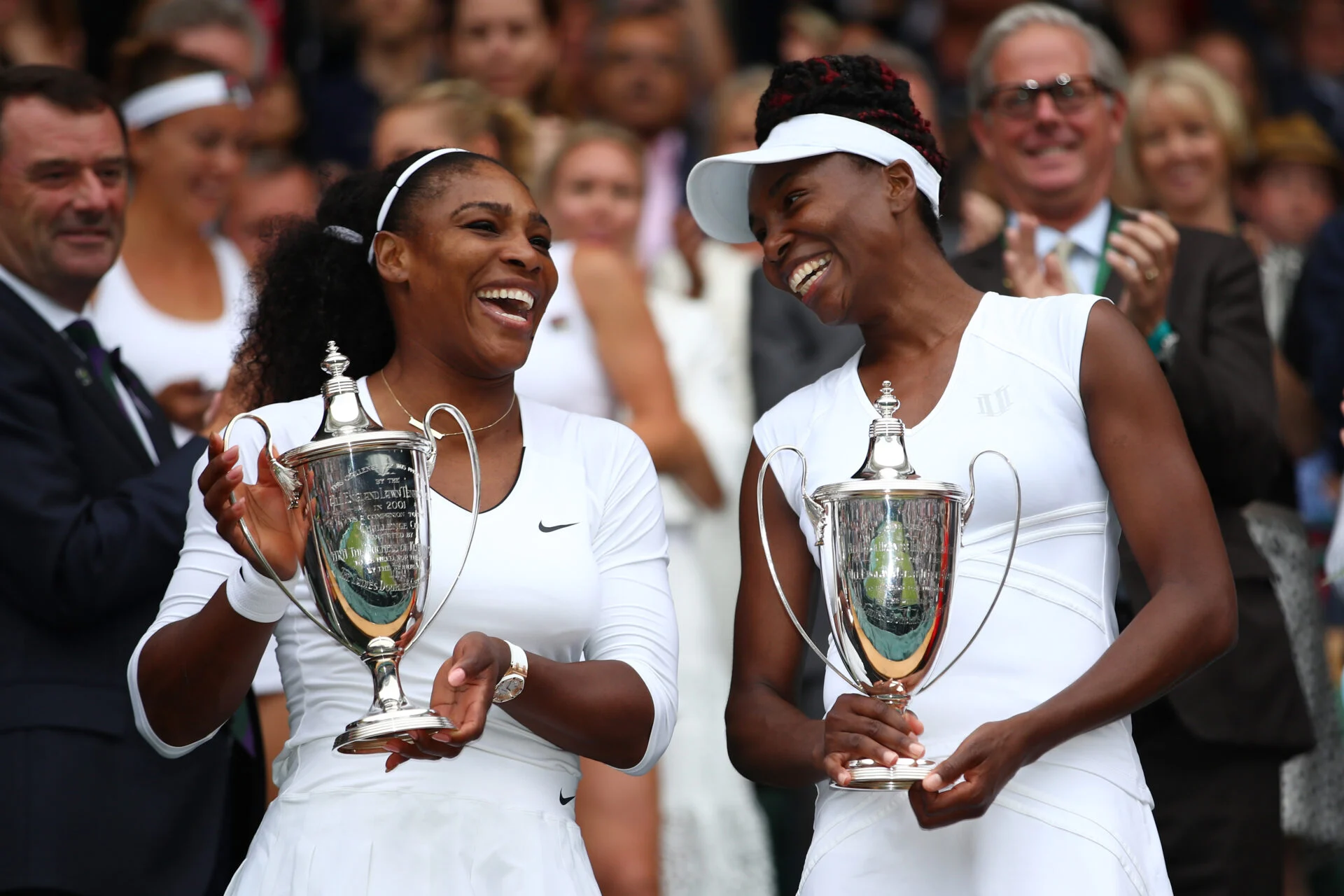 guadagni garantiti di venus e serena williams a wimbledon cifre straordinarie da non perdere da Napolipiu.com guadagni garantiti di venus e serena williams a wimbledon cifre straordinarie da non perdere