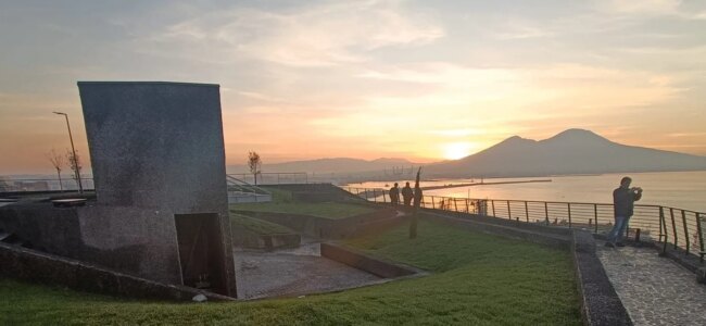 ascensore-monte-echia-belvedere-napoli.jpg