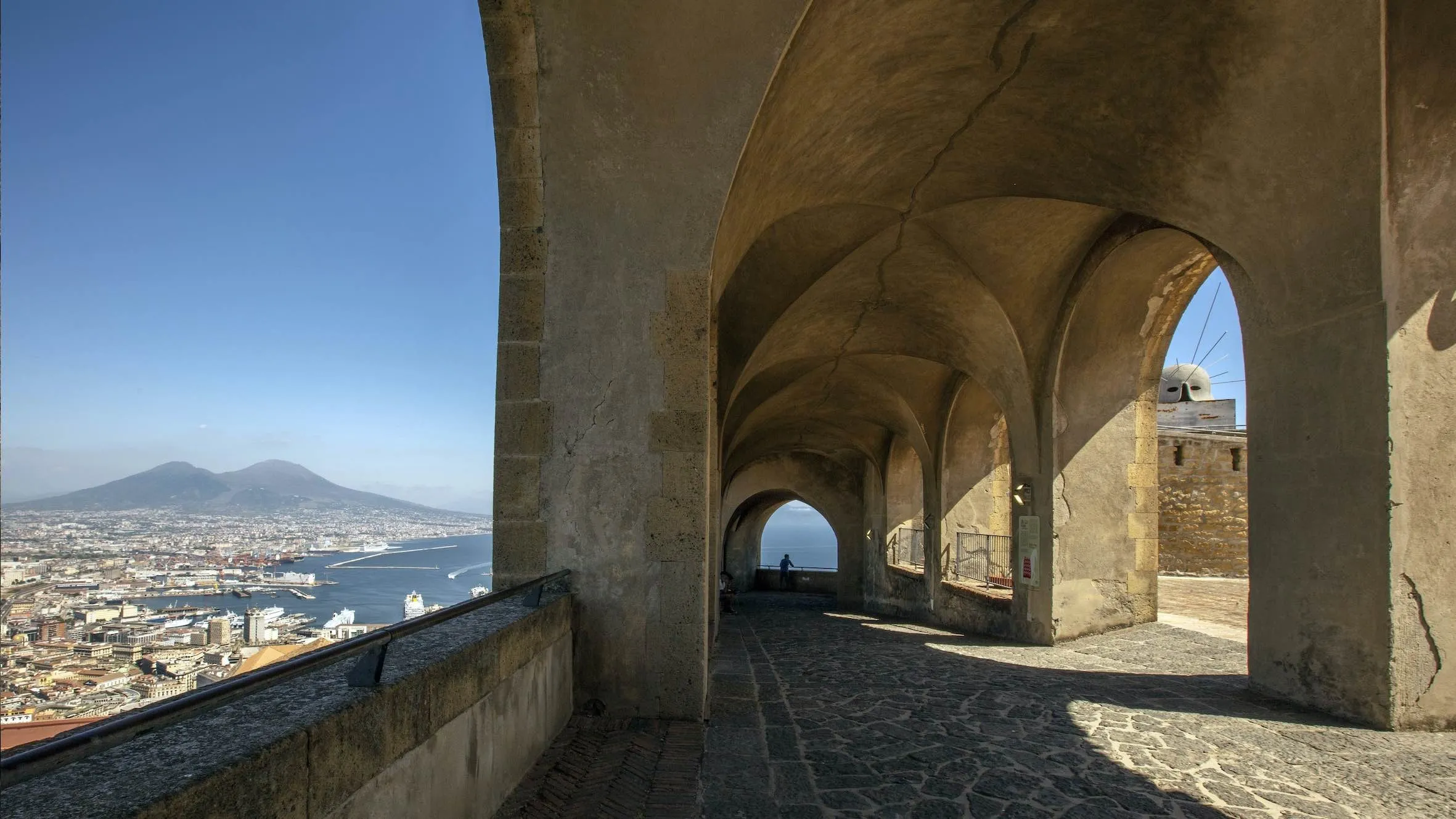 eventi indimenticabili a napoli luna park concerti e cinema nel magico estate partenopeo da Napolipiu.com eventi indimenticabili a napoli luna park concerti e cinema nel magico estate partenopeo