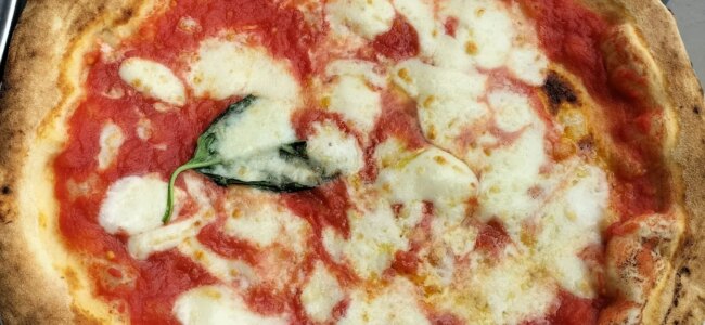 pizza-napoletana.jpg