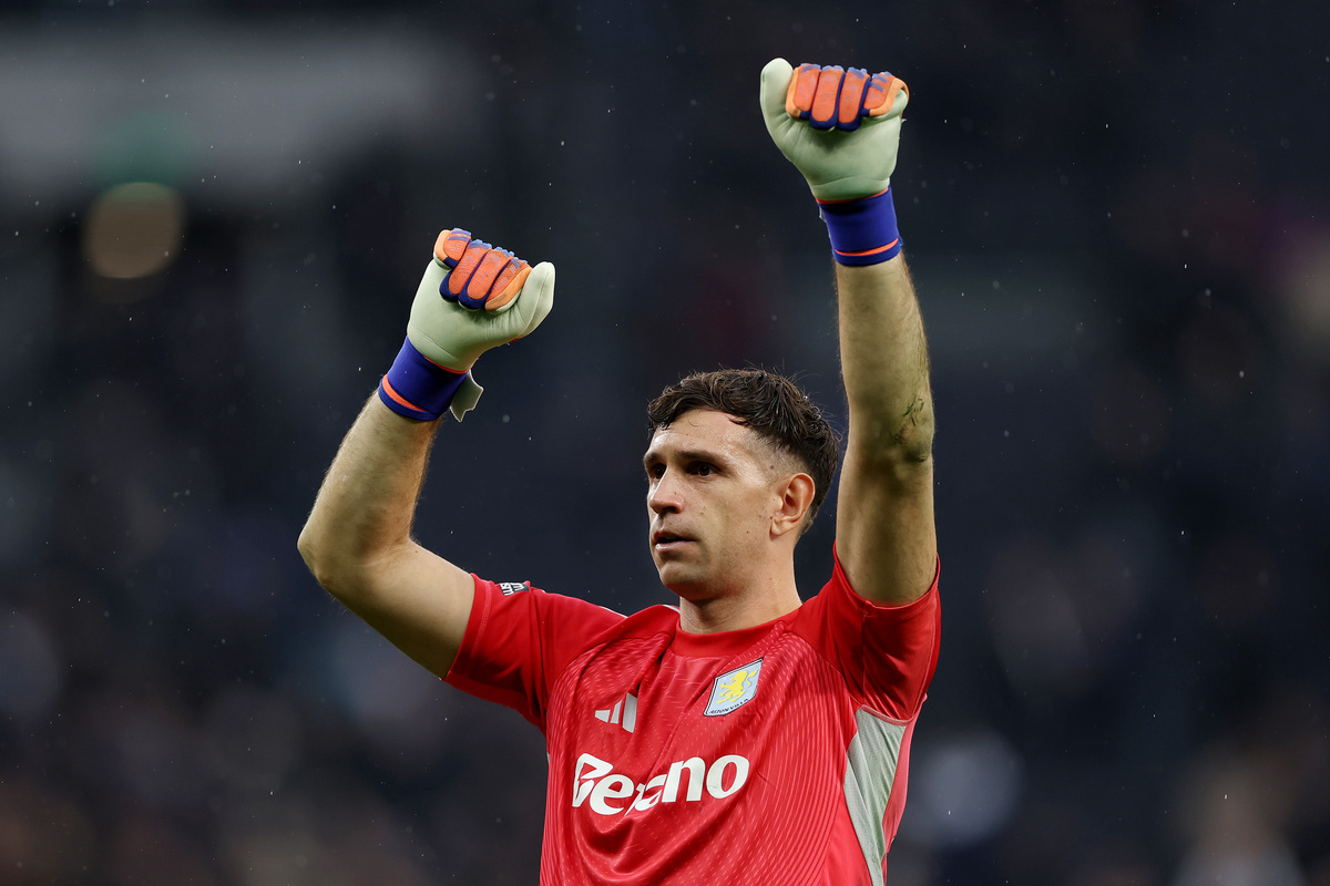 dibu martinez l8217accordo riflette la visione di spalletti per la juventus 2026 27 da Napolipiu.com dibu martinez l8217accordo riflette la visione di spalletti per la juventus 2026 27