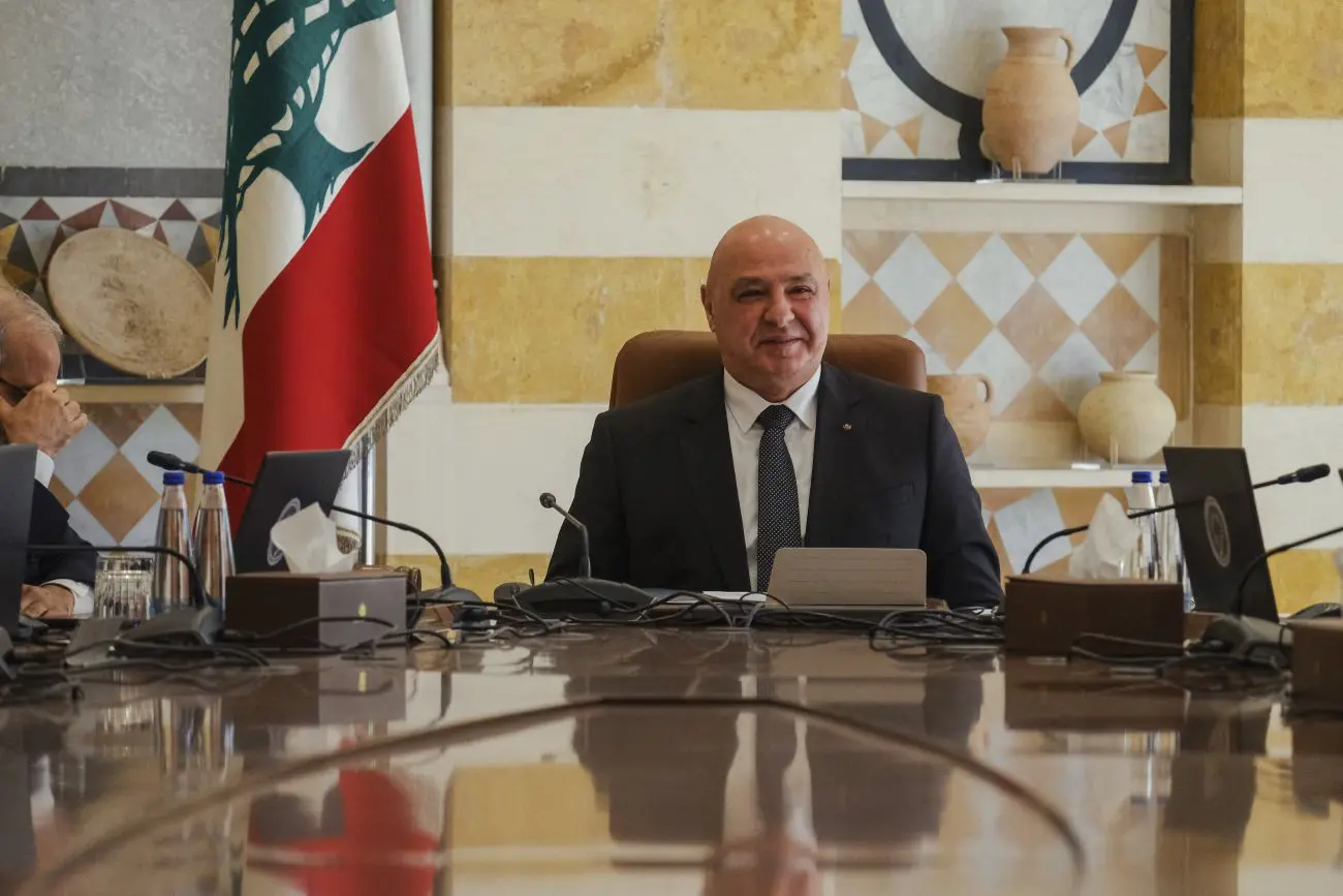 incontro tra il presidente libanese joseph aoun e donald trump focus su relazioni bilaterali da Napolipiu.com incontro tra il presidente libanese joseph aoun e donald trump focus su relazioni bilaterali