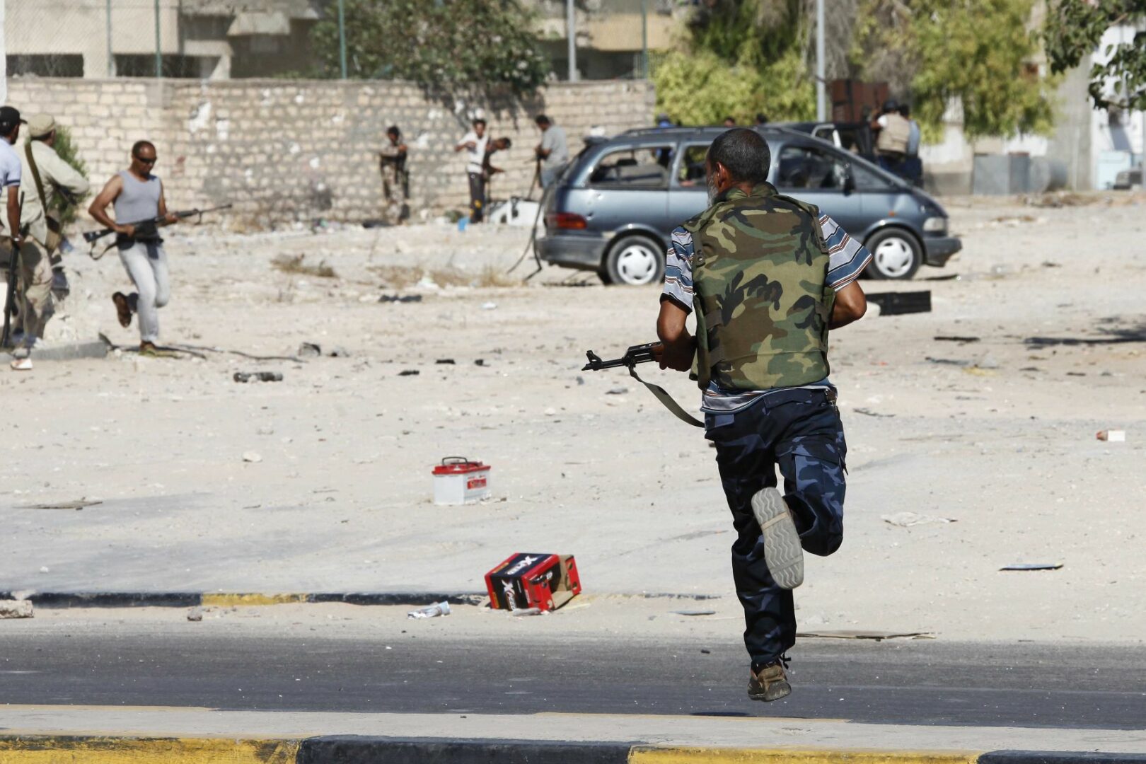 libia gruppo armato accusa haftar di saccheggio delle risorse chiama alla mobilitazione popolare da Napolipiu.com libia gruppo armato accusa haftar di saccheggio delle risorse chiama alla mobilitazione popolare