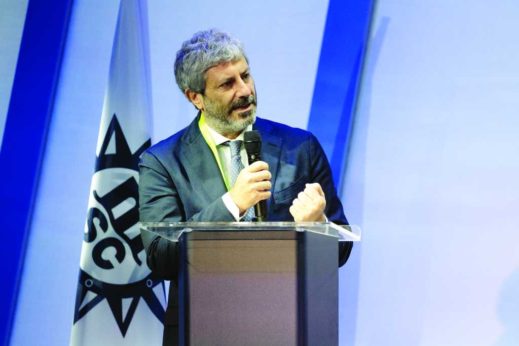 corriere dello sport napoli stadio al centro del confronto de laurentiis apre al dialogo con comune e regione da Napolipiu.com corriere dello sport napoli stadio al centro del confronto de laurentiis apre al dialogo con comune e regione