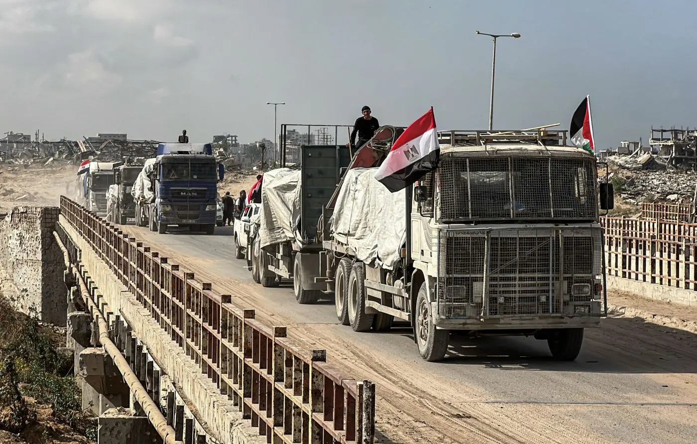 gaza 13 autocisterne egiziane riforniscono carburante e gas nella regione da Napolipiu.com gaza 13 autocisterne egiziane riforniscono carburante e gas nella regione