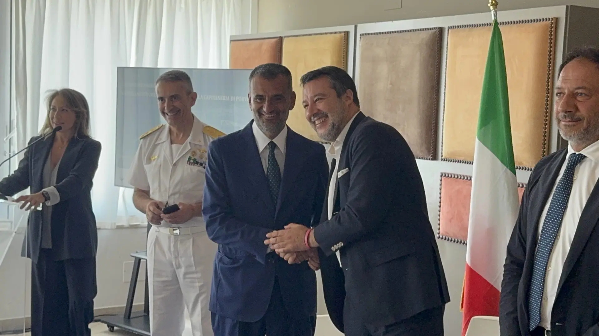 bari nuove banchine portuali salvini annuncia investimenti storici per la puglia da Napolipiu.com bari nuove banchine portuali salvini annuncia investimenti storici per la puglia
