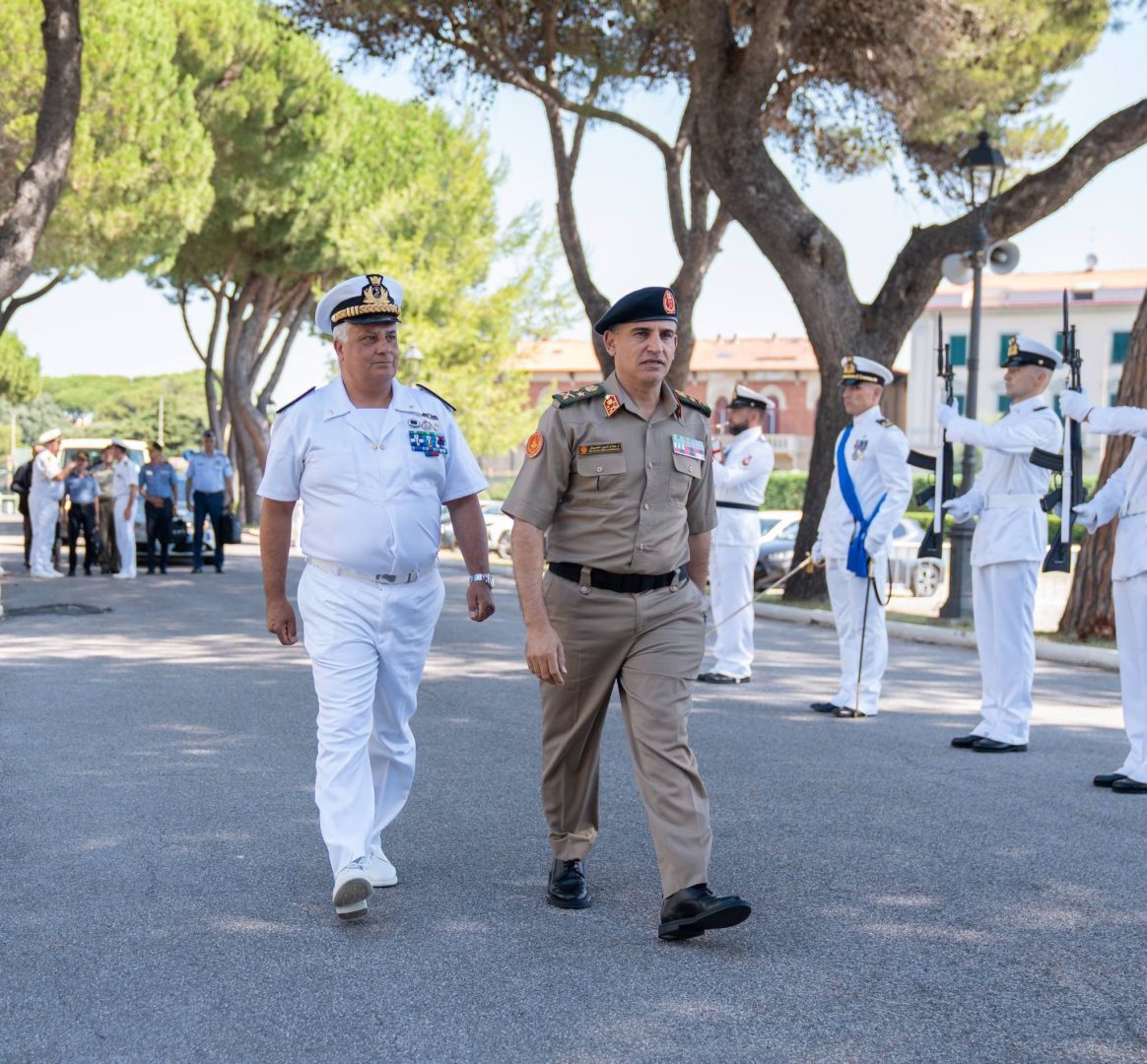 visita del capo di stato maggiore libico all8217accademia navale italiana di livorno da Napolipiu.com visita del capo di stato maggiore libico all8217accademia navale italiana di livorno