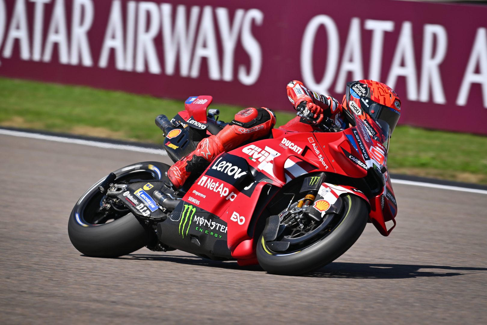 marc marquez conquista la pole in germania bezzecchi cade e si frattura la clavicola da Napolipiu.com marc marquez conquista la pole in germania bezzecchi cade e si frattura la clavicola
