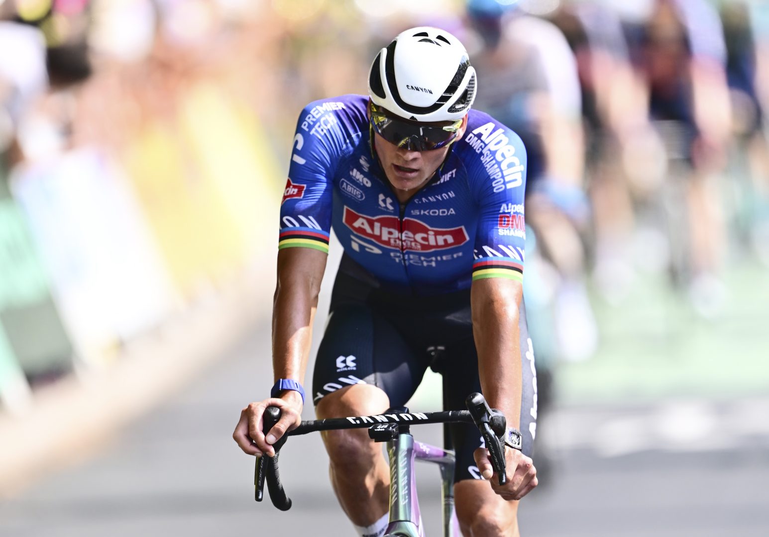 van der poel vince la nona tappa del tour de france pogacar resta in maglia gialla da Napolipiu.com van der poel vince la nona tappa del tour de france pogacar resta in maglia gialla