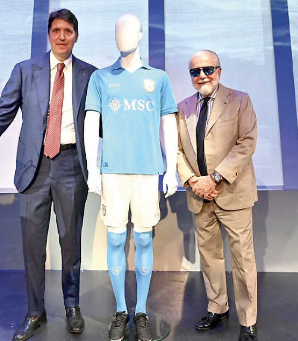 repubblica stadio de laurentiis in pressing ma 232 gelo con il sindaco e fico da Napolipiu.com repubblica stadio de laurentiis in pressing ma 232 gelo con il sindaco e fico