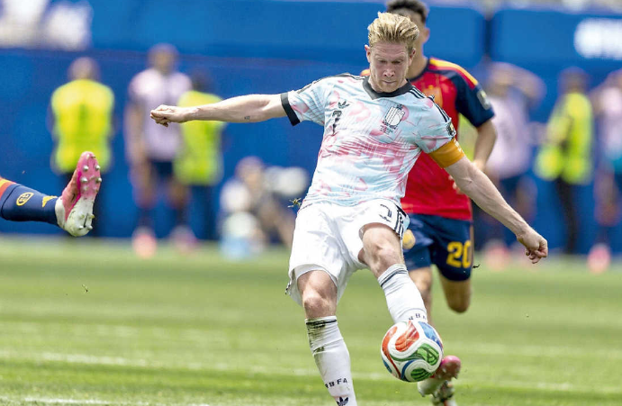 repubblica de bruyne dice s236 al napoli sar224 protagonista della festa per il centenario da Napolipiu.com repubblica de bruyne dice s236 al napoli sar224 protagonista della festa per il centenario