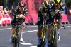 Visma conquista la cronosquadre: Vingegaard indossa la prima maglia gialla del Tour.