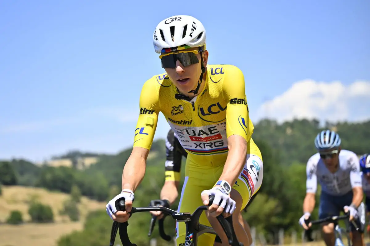pogacar conquista ancora il tour de france 232 il re indiscusso della corsa da Napolipiu.com pogacar conquista ancora il tour de france 232 il re indiscusso della corsa