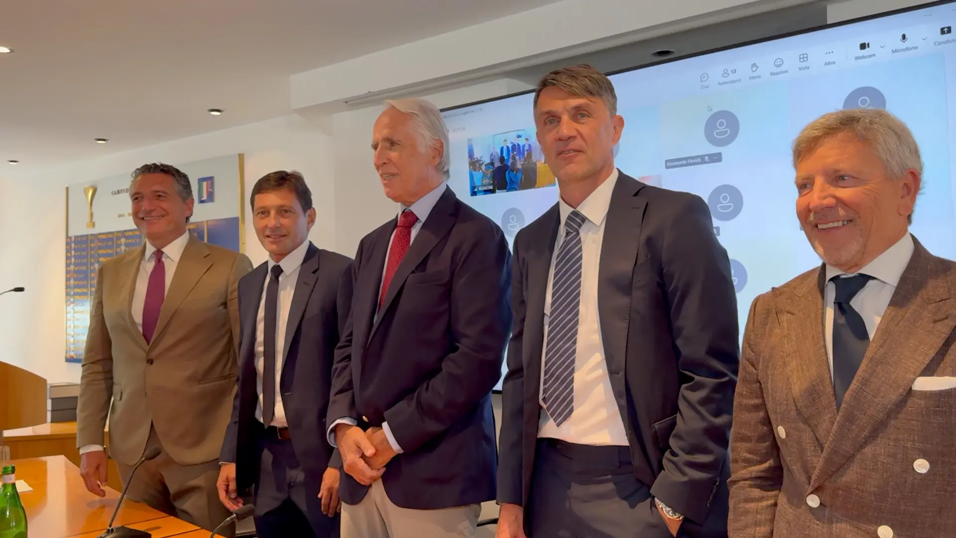 malag242 maldini e leonardo ct parleremo solo con chi vogliamo video da Napolipiu.com malag242 maldini e leonardo ct parleremo solo con chi vogliamo video