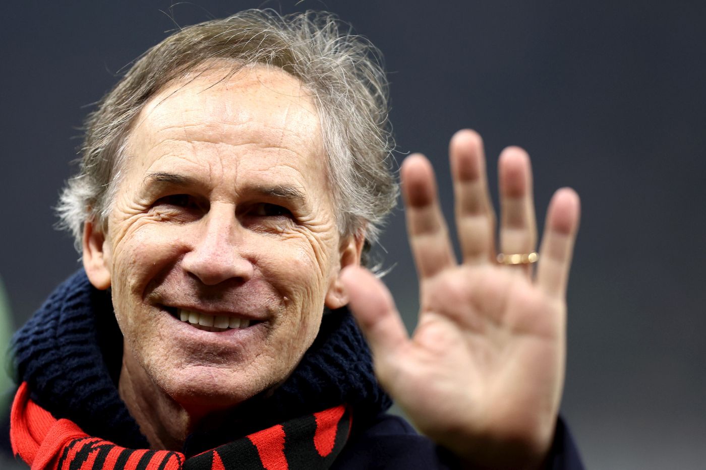 milan inter a perth nel segno di baresi un minuto di silenzio e i rossoneri tutti con la maglia numero 6 da Napolipiu.com milan inter a perth nel segno di baresi un minuto di silenzio e i rossoneri tutti con la maglia numero 6