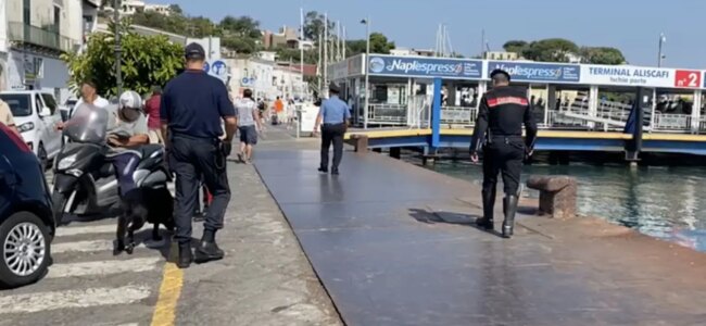 Carabinieri-Ischia.jpeg