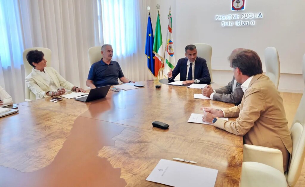 Puglia-decaro.jpeg