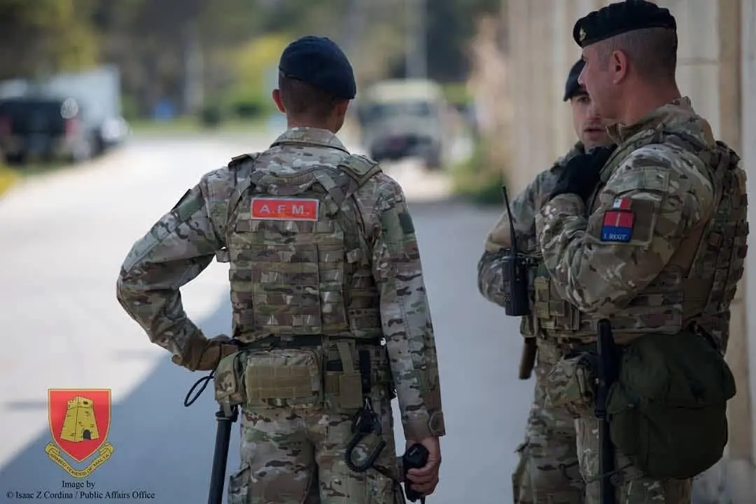 malta esercito schierato a swieqi per rafforzare la sicurezza notturna da Napolipiu.com malta esercito schierato a swieqi per rafforzare la sicurezza notturna