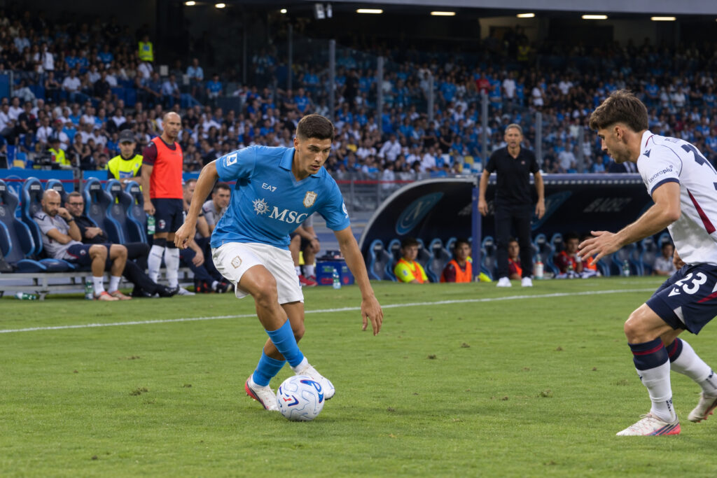 639249330819331767_COSTANTINO FAVASULI - IN AZIONE DURANTE LA PARTITA NAPOLI-BOLOGNA - 13 SETTEMBRE 2026 V1
