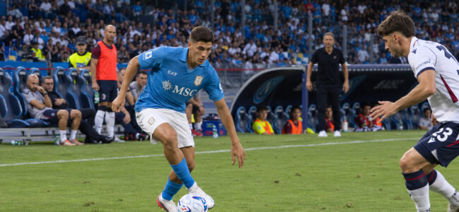 639249330819331767_COSTANTINO FAVASULI - IN AZIONE DURANTE LA PARTITA NAPOLI-BOLOGNA - 13 SETTEMBRE 2026 V1