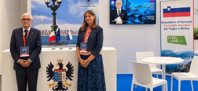 Foto-Console-Slovenia-e-Ministra.jpg