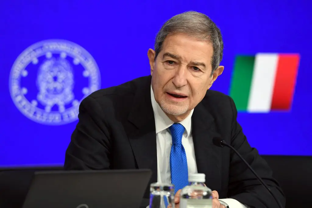 musumeci via libera al piano straordinario sui campi flegrei da Napolipiu.com musumeci via libera al piano straordinario sui campi flegrei