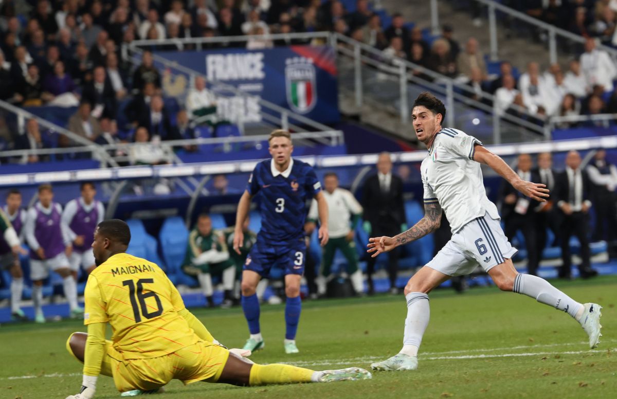 bastoni risponde alla magia di olise francia italia 1 1 da Napolipiu.com bastoni risponde alla magia di olise francia italia 1 1