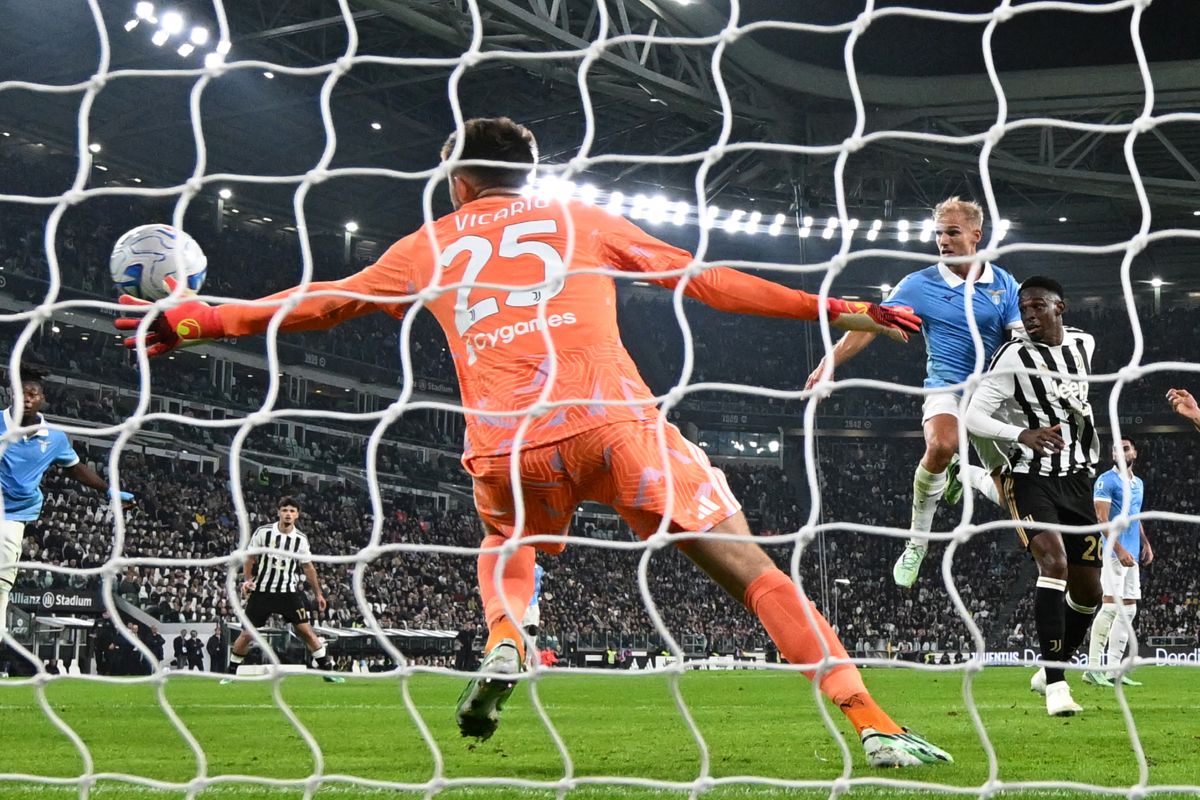 la juventus crolla in casa un8217ottima lazio vince 3 0 a torino da Napolipiu.com la juventus crolla in casa un8217ottima lazio vince 3 0 a torino