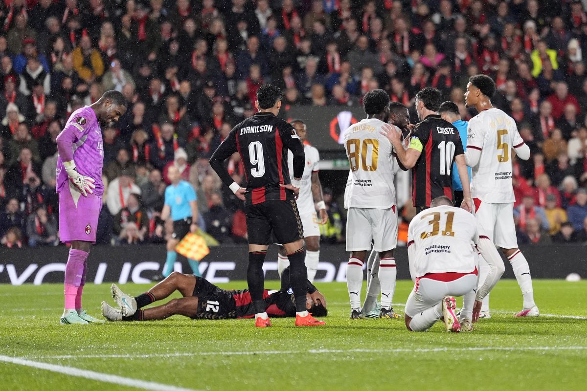 maignan espulso e il milan crolla in europa il bournemouth vince 3 0 da Napolipiu.com maignan espulso e il milan crolla in europa il bournemouth vince 3 0
