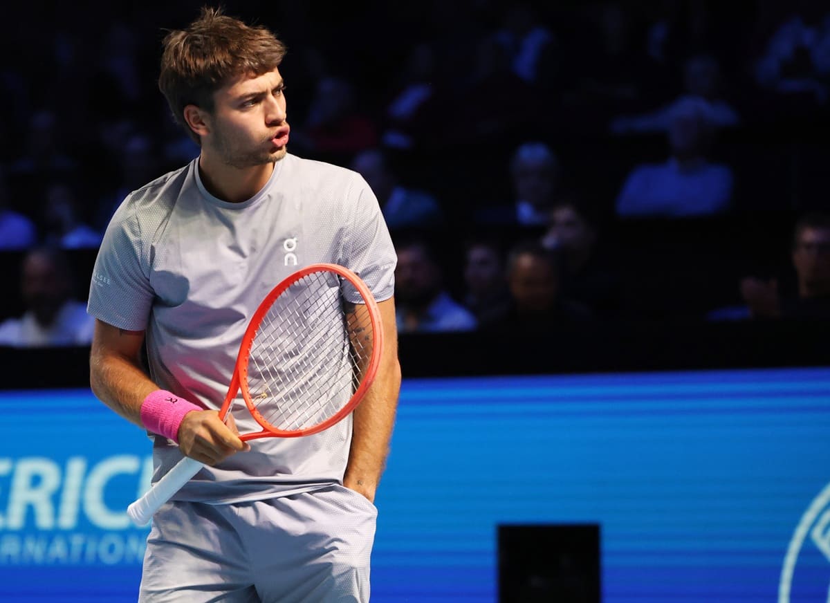 cobolli batte wawrinka a lione e vola ai quarti di finale da Napolipiu.com cobolli batte wawrinka a lione e vola ai quarti di finale