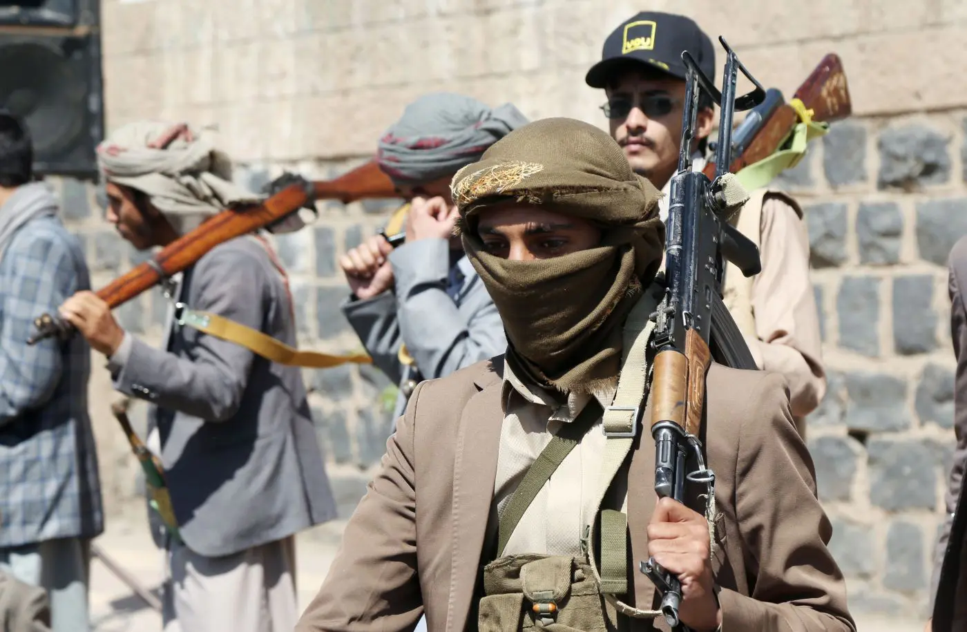 intercettato e distrutto drone lanciato verso l8217arabia saudita in yemen proteste contro assedio e bombardamenti houthi da Napolipiu.com intercettato e distrutto drone lanciato verso l8217arabia saudita in yemen proteste contro assedio e bombardamenti houthi
